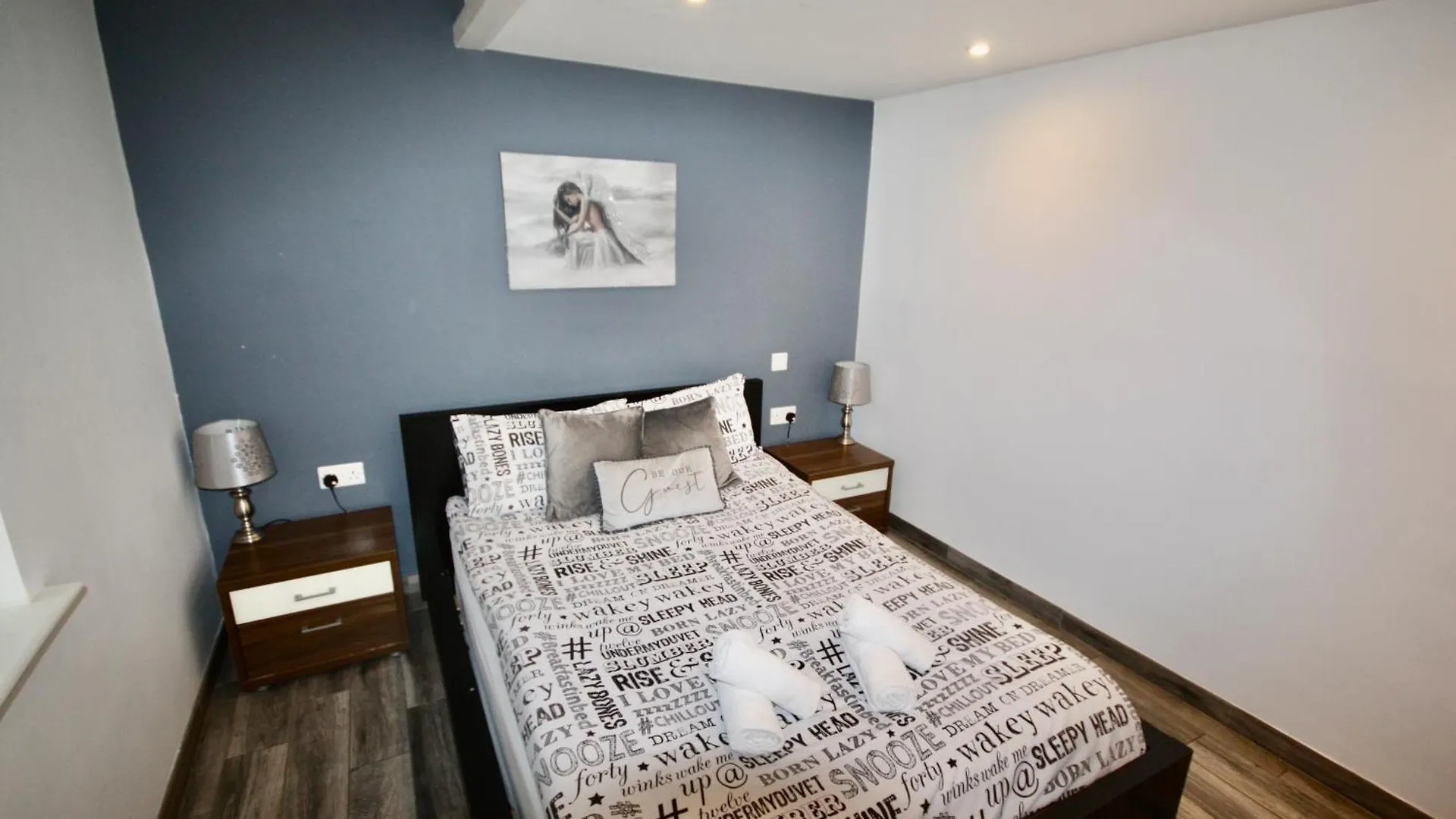 Ferndown Holiday Let 0*,