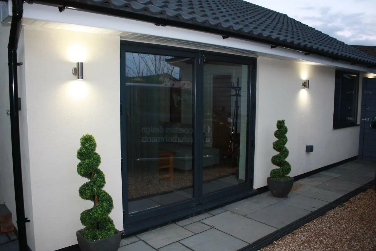 Шале Ferndown Holiday Let